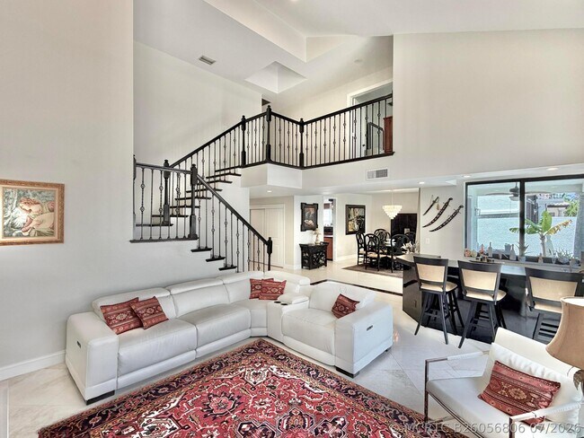 Building Photo - 6411 Via Rosa