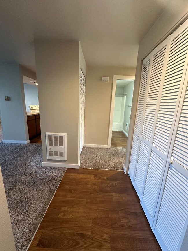 Interior Photo - Glacier Park Apartments