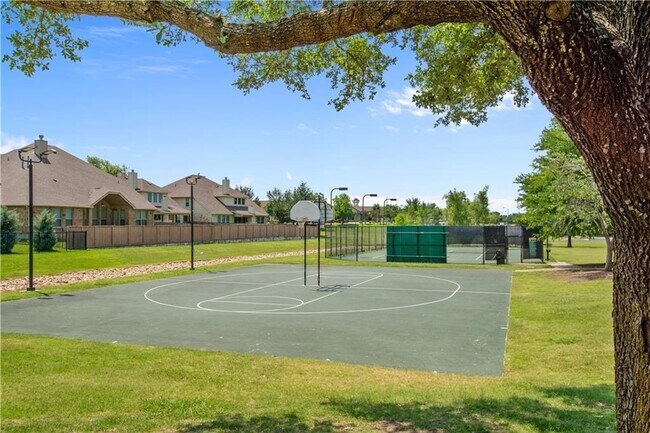 Building Photo - 757 Bent Wood Pl