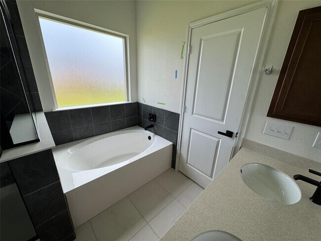 Building Photo - 216 Coastal Wy