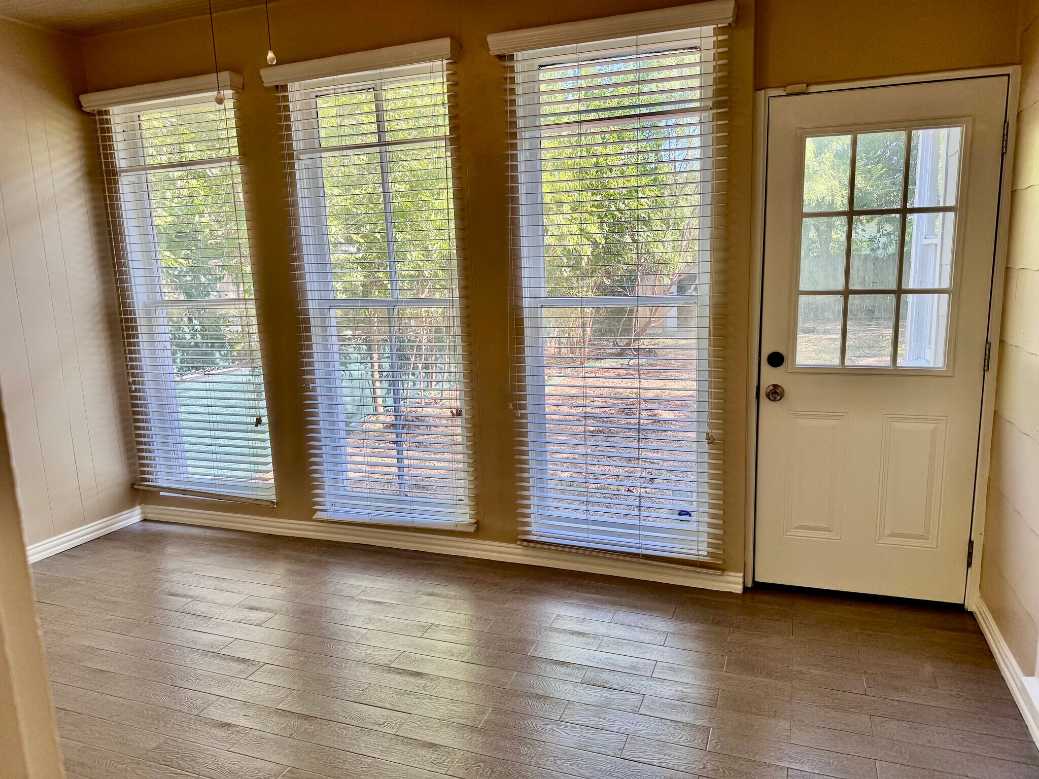 Study/Office/Sunroom - 510 Elmwood Drive