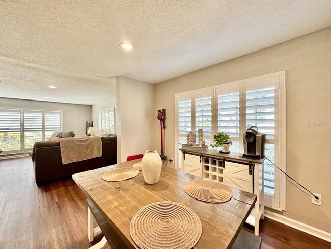 Building Photo - 2879 Thaxton Dr