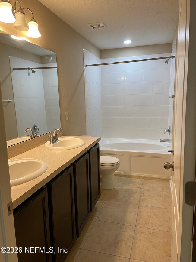 Building Photo - 3697 Hartsfield Forest Cir