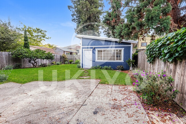 Building Photo - 891 57th St