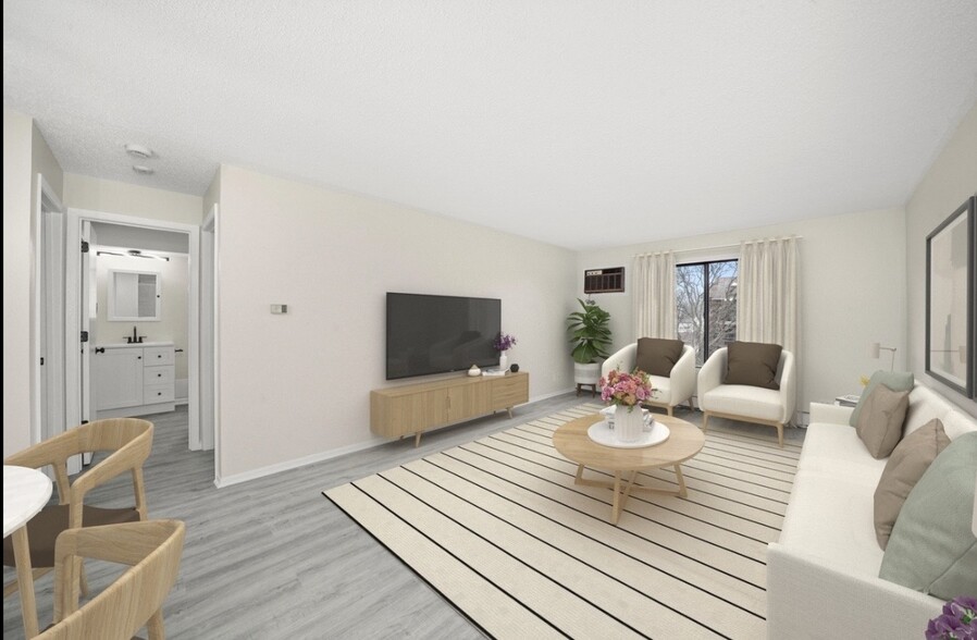 Living Room - 2710 Northcreek Dr