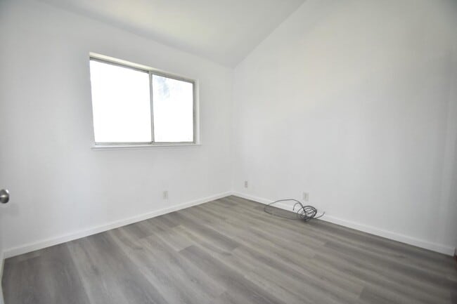 Building Photo - 5469 Giuffrida Ct