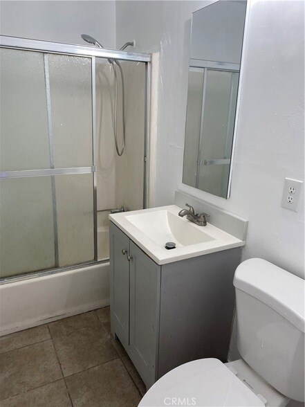 Building Photo - 1242 D St