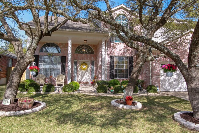 Building Photo - Stately 4-Bedroom, 3-Bath Home with Modern...