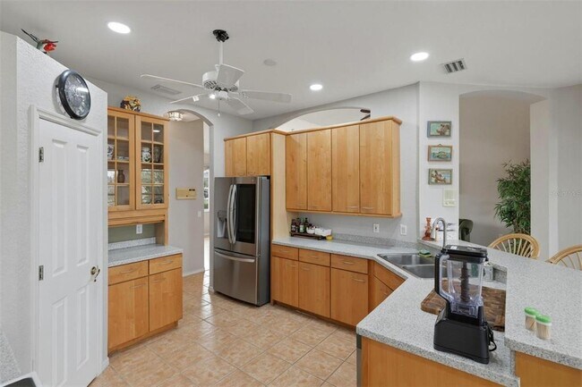 Building Photo - 2499 Silver Palm Rd