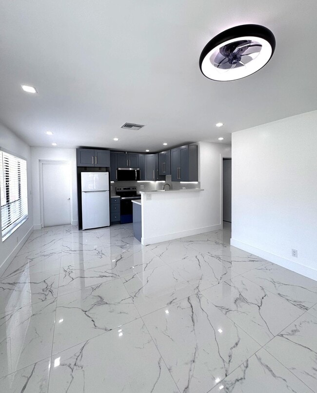 Building Photo - 835 Andrew Redding Rd