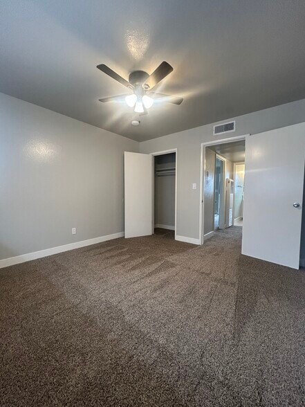 Building Photo - 1930 N 1st St