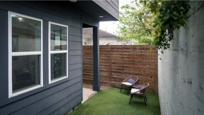 Building Photo - 4214 McKinney St