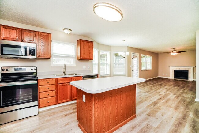 Building Photo - 8435 Priestley Dr