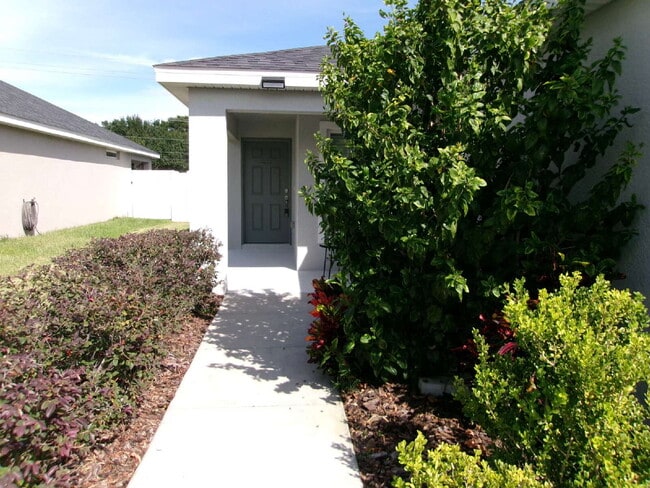 Building Photo - 1247 Mezzavalle Wy