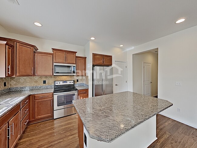 Building Photo - 20510 5th Ave Ct E