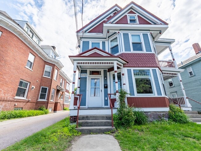 Building Photo - 86-88 North Winooski Ave