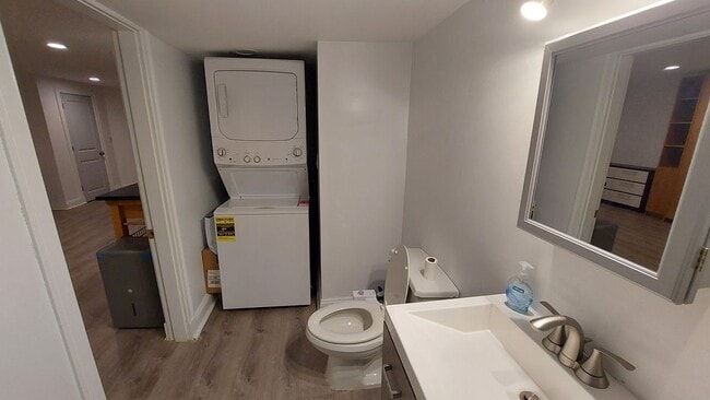 Building Photo - 47 Clifford St