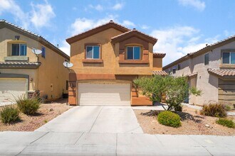 Building Photo - Charming 3 Bedroom Home in the Heart of So...