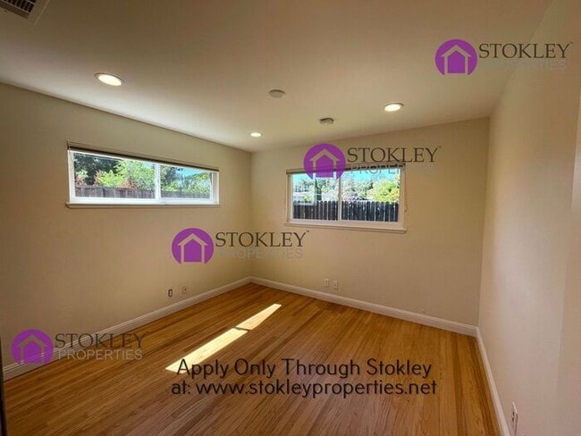 Building Photo - 521 Wilbur Dr