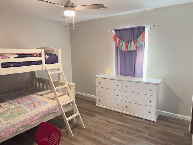 Building Photo - 408 Little Chisholm Cir