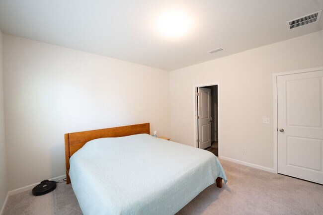 Building Photo - Coming Available!