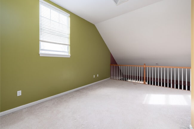 Building Photo - 49 Park Pl Cir