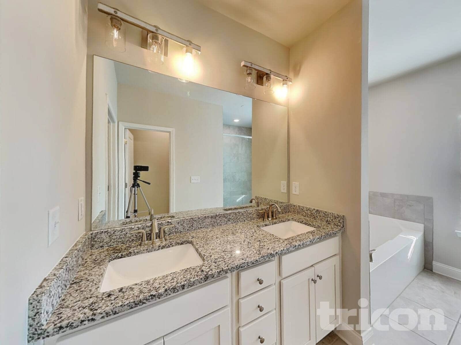 Building Photo - 949 Shy Ln