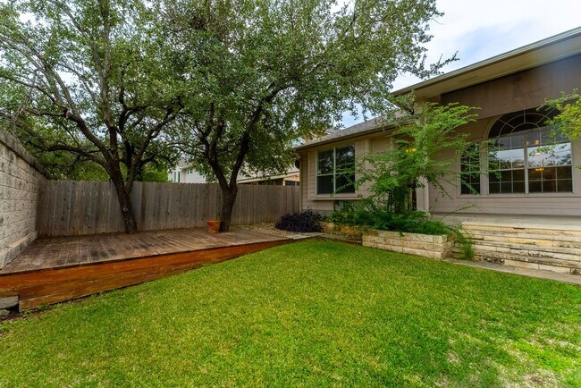 Building Photo - Alluring 3bd/2ba Lakeline Oaks Home in Cedar Park!