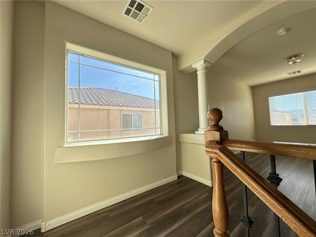 Building Photo - 10679 Timber Stand St