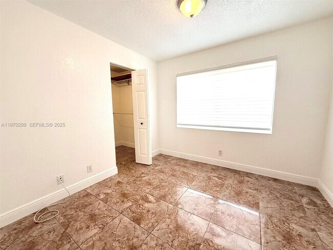 Building Photo - 17230 NW 60th Ct