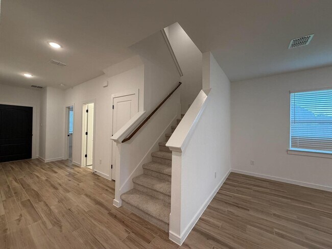 Building Photo - 8407 Tranquil Bay Ct