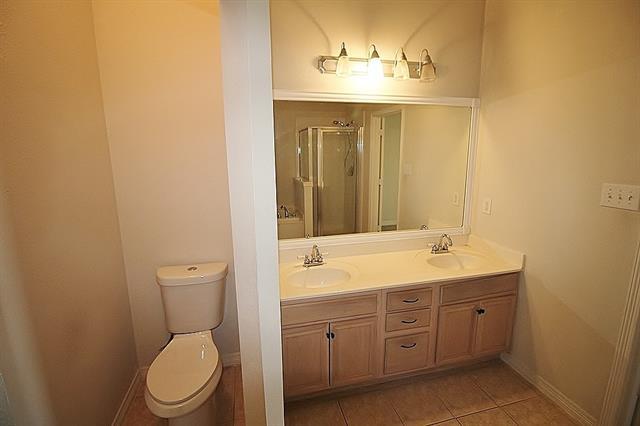 Building Photo - 809 Foxwood Ln