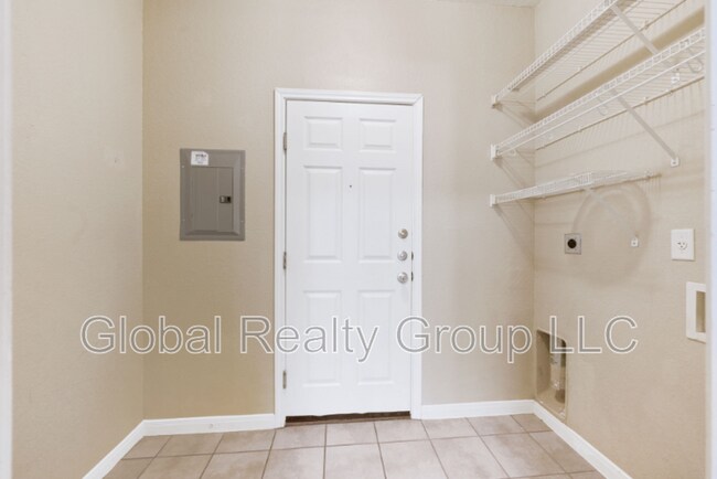Building Photo - 20418 Cliff Park Ln