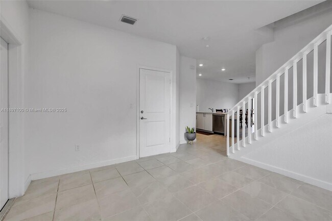 Building Photo - 20492 NW 4th Ave