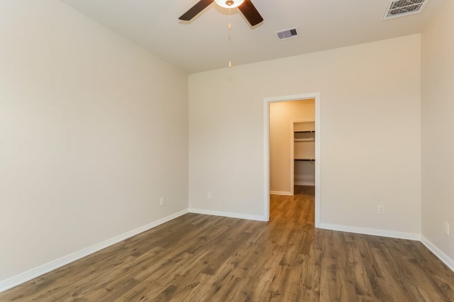 Building Photo - 412 San Miguel Crk Dr