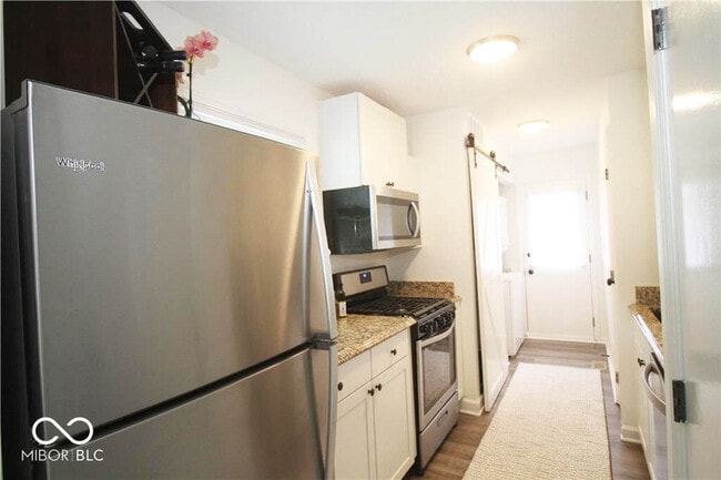 Building Photo - 85 W Ash St