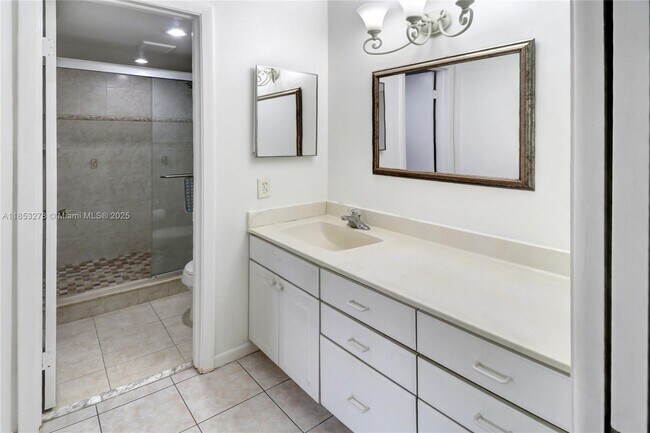 Building Photo - 9887 N Belfort Cir