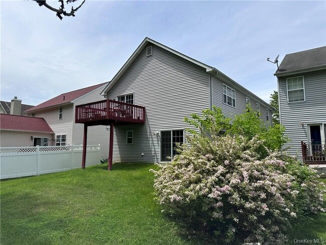 Building Photo - 372 Angelo Dr