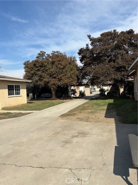 Building Photo - 7224 Florence Ave