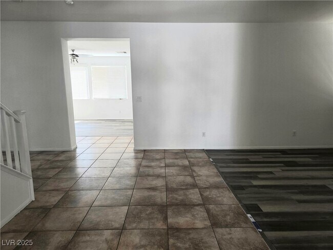 Building Photo - 6640 April Bend Ct