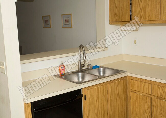 Building Photo - 98442 Windward Ave