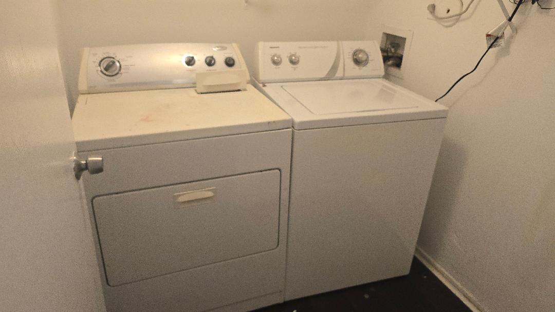 Building Photo - 3194 Coral Lake Ln