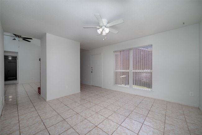 Building Photo - 8603 Dairy View Ln