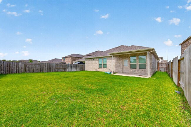 Building Photo - 8111 Star Ter Dr