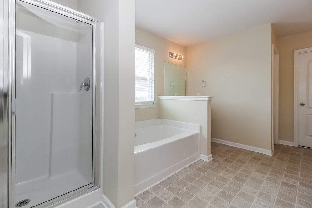 Building Photo - 315 Meadow Vista Ln