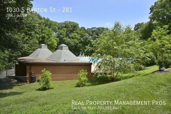 Building Photo - Sunny & Spacious Arlington Village TH- Ste...