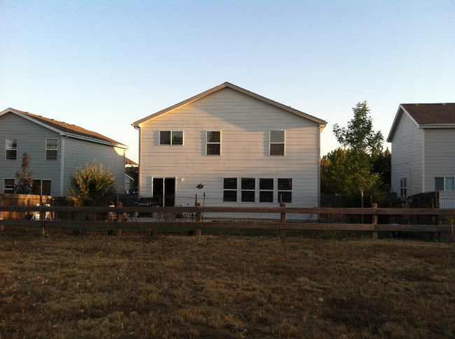 Building Photo - 1938 Mainsail Dr