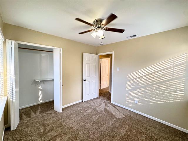 Building Photo - 906 Warren Way