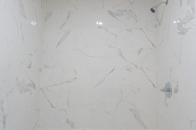 Building Photo - 129 W Church St