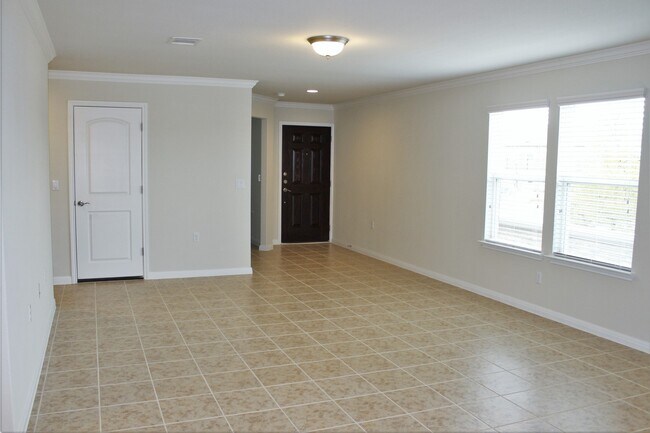 Building Photo - 213 Paint Creek Ln